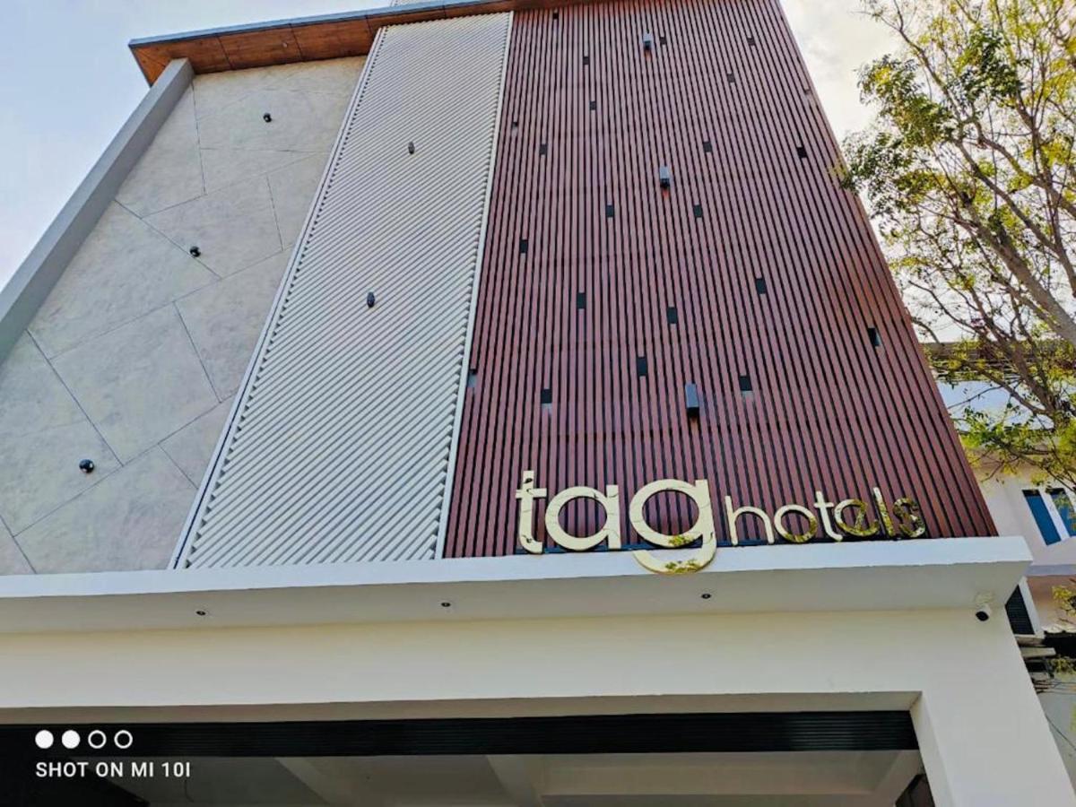 Tag Hotels Irugur Exterior foto